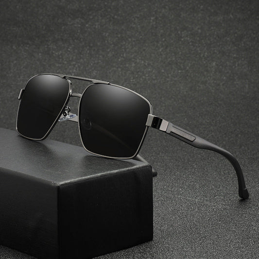 Pilot Polarized Sunglasses, product photo